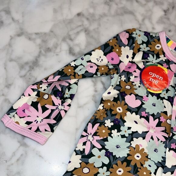 NWT MAGNETIC ME FLORAL FOOTIE WITH RUFFLE BUTT - Picture 4 of 8